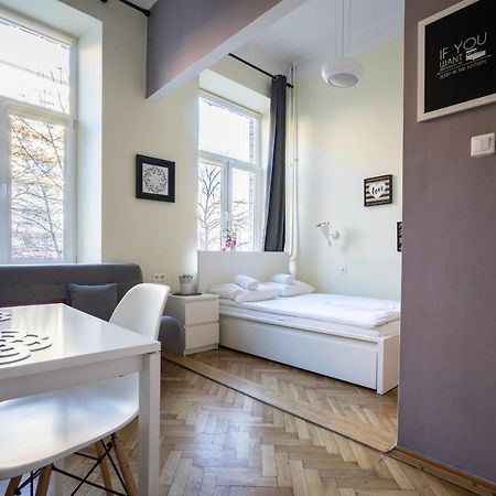 Elegant Apartment Copernicus Warsaw Exterior photo