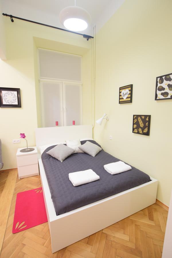 Elegant Apartment Copernicus Warsaw Exterior photo