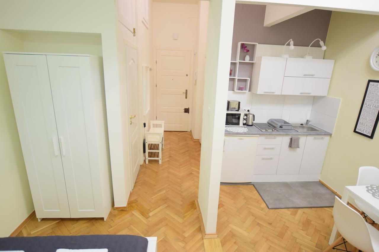 Elegant Apartment Copernicus Warsaw Exterior photo