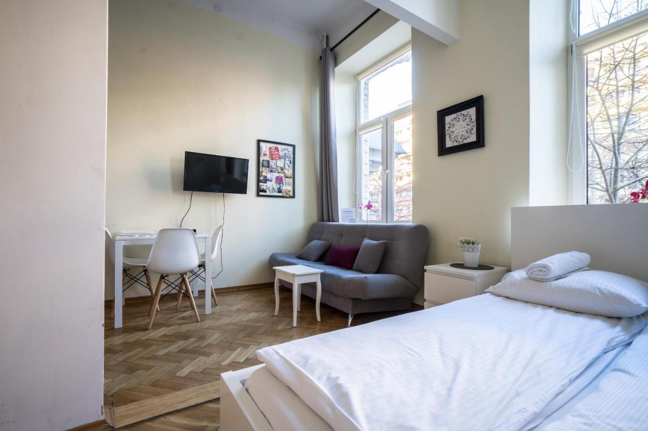 Elegant Apartment Copernicus Warsaw Exterior photo